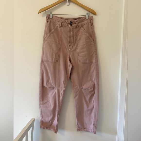 Pilcro Pants - Pilcro Darted Pink Barrel Leg Pants Size 27